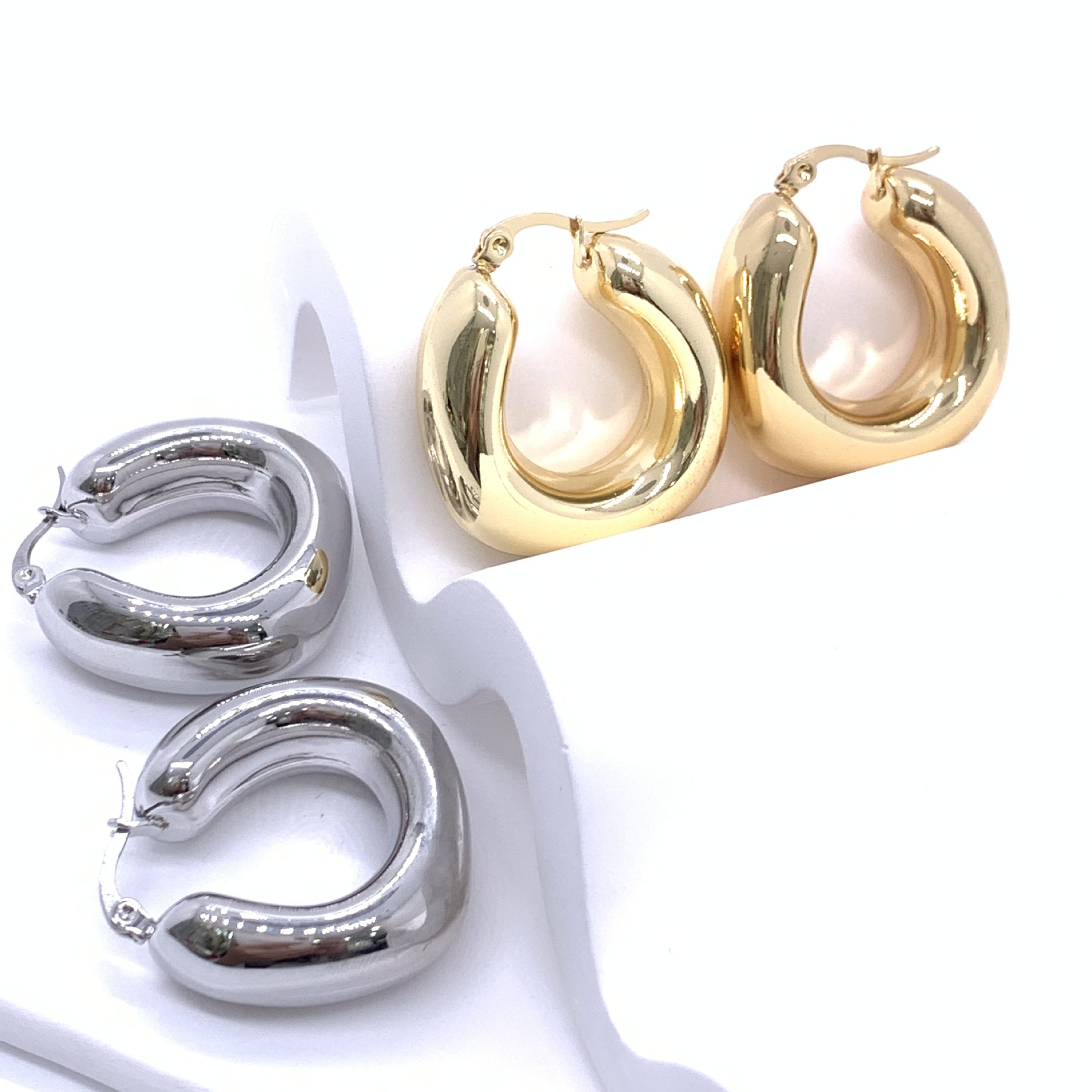 1 Pair Ig Style U Shape Plating Stainless Steel Earrings display picture 4