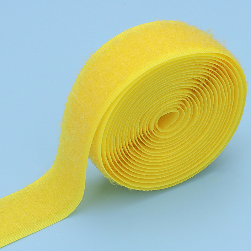 Velcro de color al por mayor 2cm de ancho gancho texturizado sin adhesivo de espalda pegatina madre ropa de bebé zapatos y sombreros pegados hebilla