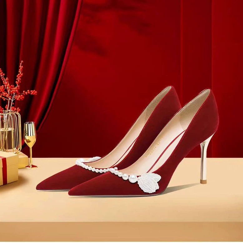 Жемчужные красные свадебные туфли! Нишевая темпераментная замшевая невеста Xiuhe обувь помолвка ужин с чонсам подружки невесты на высоких каблуках