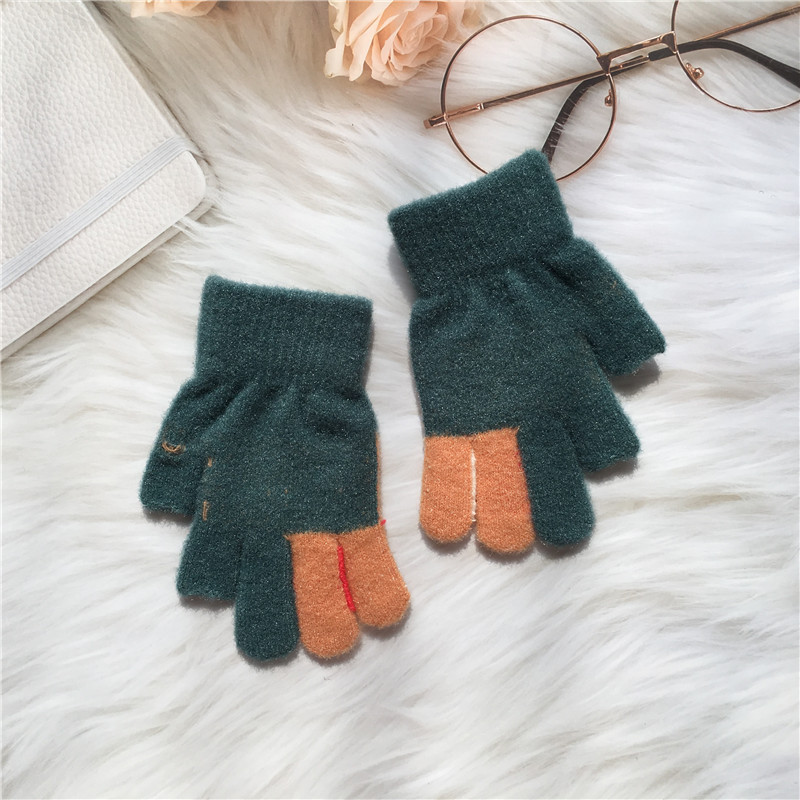 Children's Korean Edition Dinosaur Jacquard Crystal Velvet Knitted Autumn Winter Warm Boys and Girls' Writing Gel Two_voghion.com