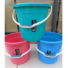 ����ˮͰ����ˮ������Ͱ�Ӻ����σ�ˮͰ�҄��坍Ͱϴ��Ͱ10Ԫ��؛