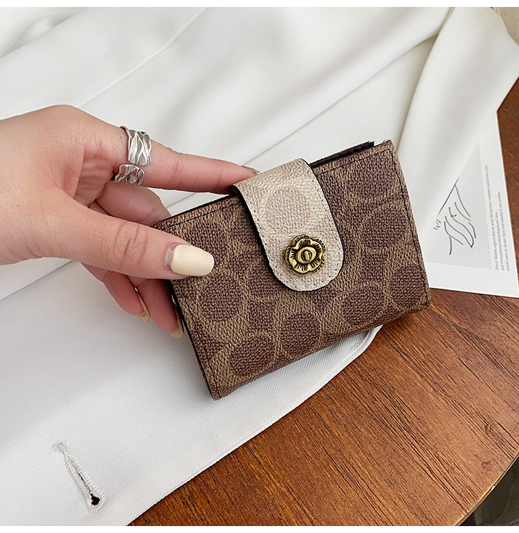 Card Holder Small Wallet Female 2021 New Mini And Simple Large Capacity Short Card Holder One Piece Dropshipping Female Coin Purse display picture 34