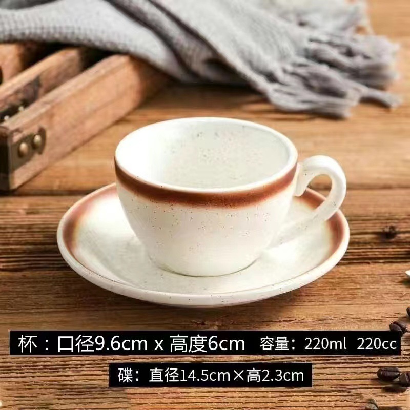 Venta al por mayor guirnalda latte 220ml taza de café estilo europeo pequeño lujo capuchino cerámica taza de café platillo cuchara traje