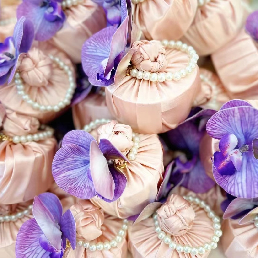 Gifts, bridesmaids, groomsmen, souvenirs, gift box packaging, furoshiki wrapping cloth, internet celebrity wedding portable wedding candy box