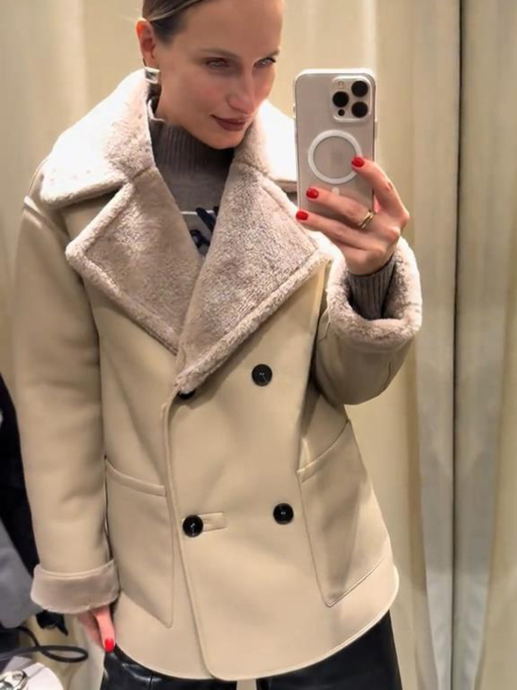 Chaqueta Reversible de Piel y Ante con Doble Botonadura image 7
