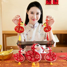 毛绒玩具;公仔抱枕;公仔挂件