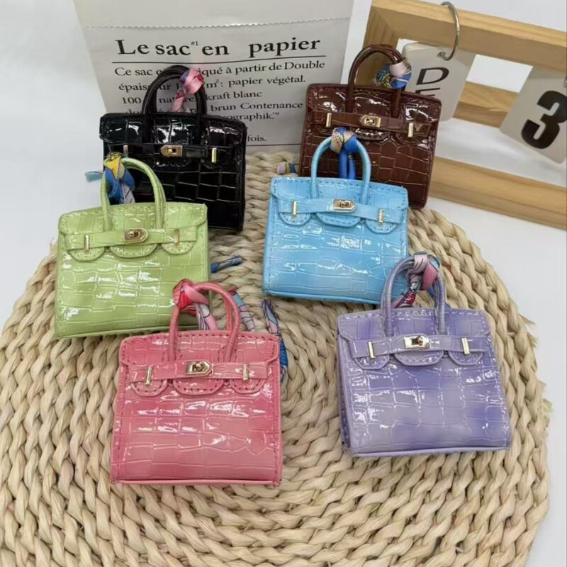 Crocodile Pattern Mini Handbag Trendy Crossbody Bag Small Bag with Metal Buckle Decoration Multi-Color Lightweight Versatile Children's Bag