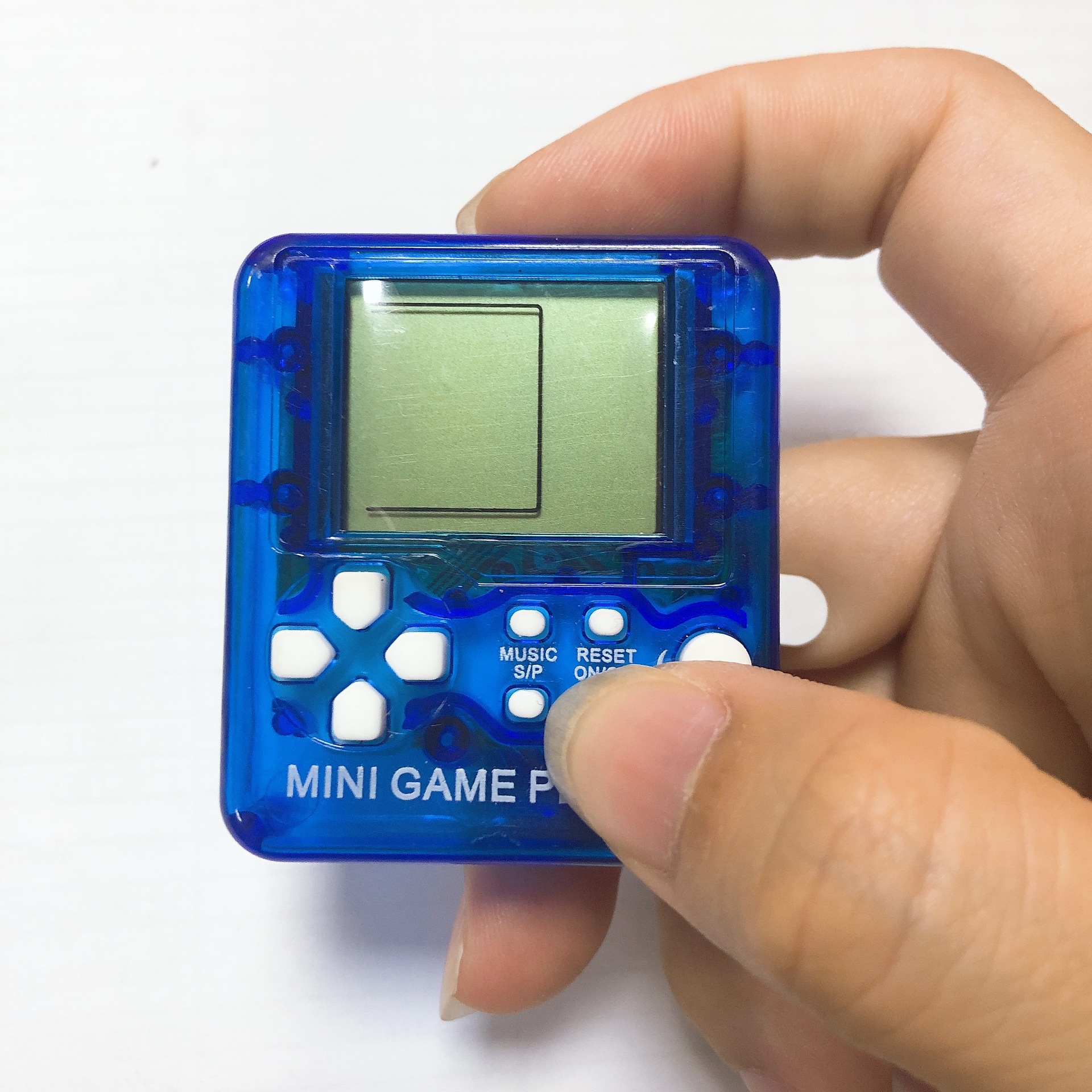 Mini máquina de juego electrónica de mano Tetris máquina de juego de descompresión nostálgica juguete regalo creativo llavero