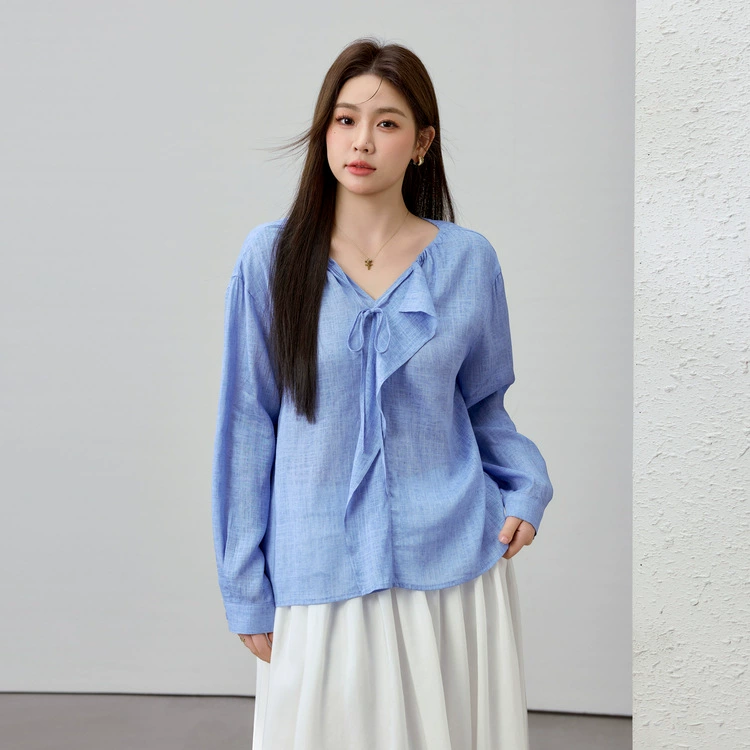 [Модный дизайн шнуровка маленькая V-образная темпераментная рубашка] Funny Show большой размер женский толстый mm2025 весенний новый