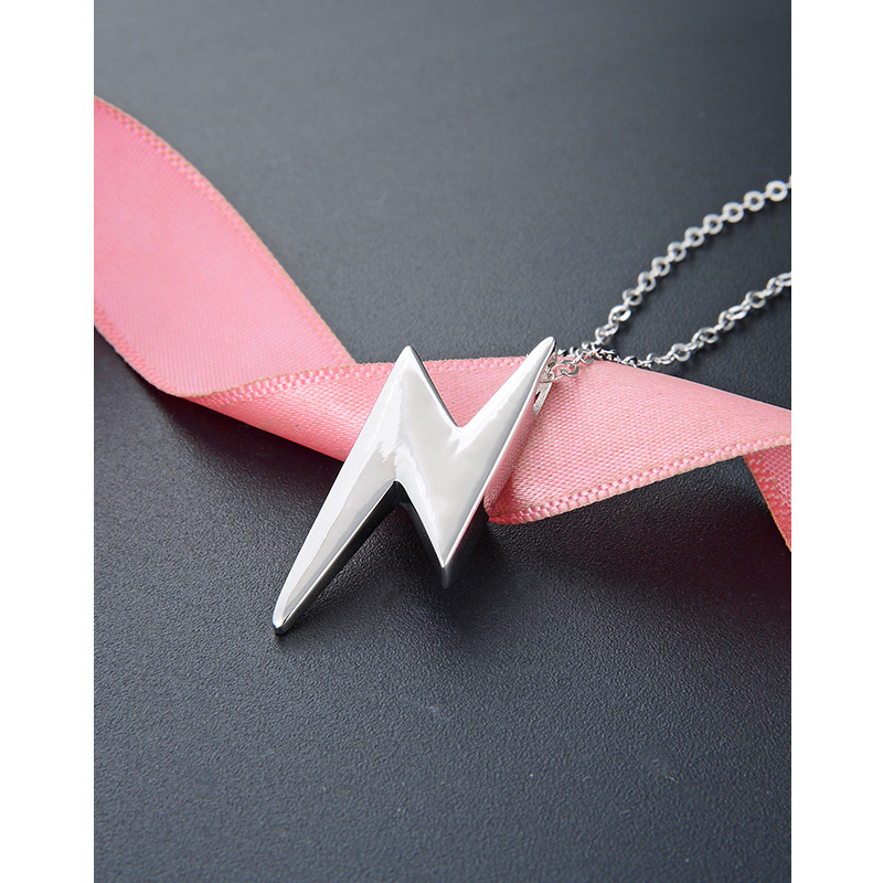 Simple relámpago s925 collar de plata dulce fresco pulido simple collar de plata personalizada cadena de clavícula corta al por mayor