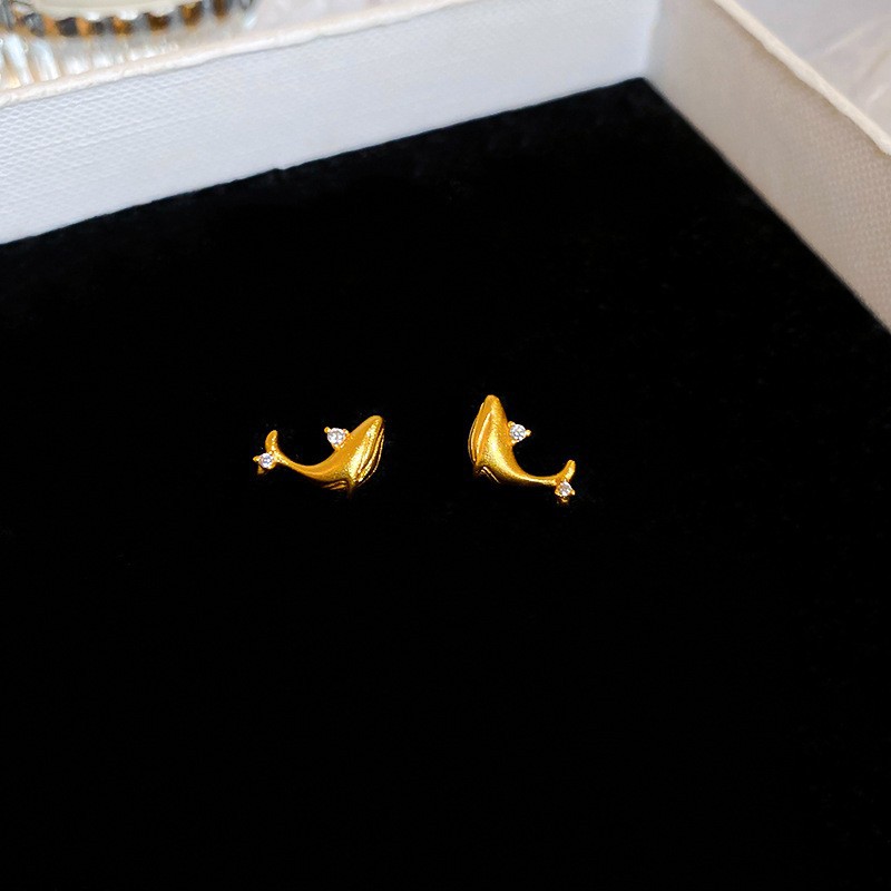 Pendientes de flores tridimensionales con lentejuelas de aguja de plata Pendientes de lujo ligero de alta gama de moda de nicho Pendientes de viento frío al por mayor