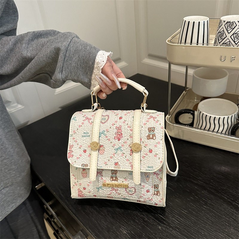 Diseño encantador de la chica Yangqi2025 mochila de hombro de la personalidad femenina nueva mochila de clase simple