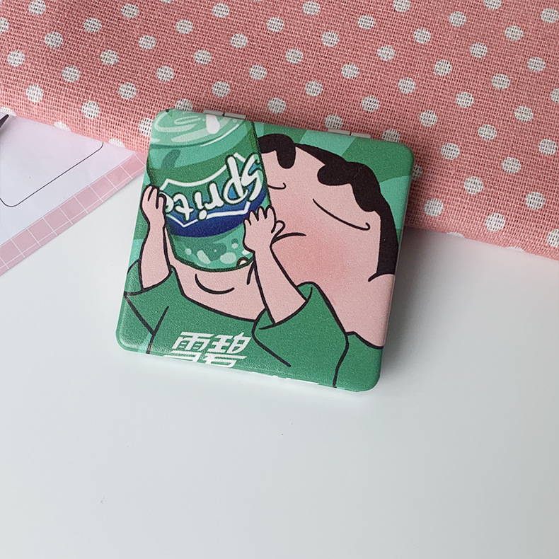 Crayón pequeño nuevo espejo de fábrica directamente para portátil plegable espejo de maquillaje estudiantes de mano comedor lindos bolsos nuevos