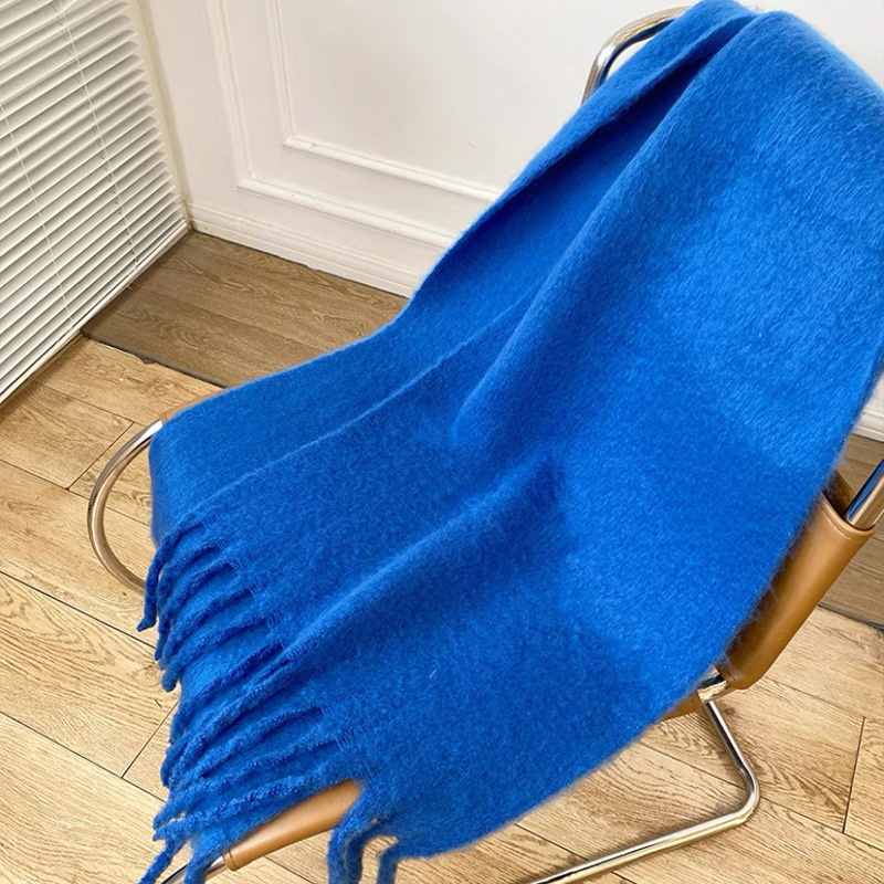 冬の新型の馬海毛はカシミヤの純色のマフラーをまねて、厚い太いフリンジを長くします。|undefined