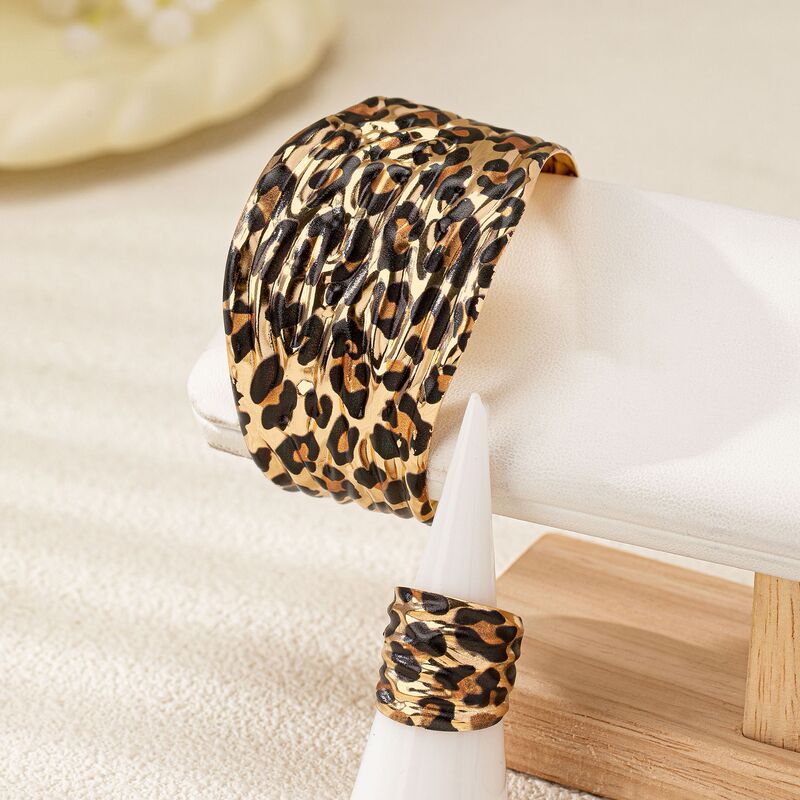 Cross-border Hot Selling Personality Exaggerated Leopard Print Geometric Irregular Bracelet Ring Two-piece Set Women's Suitable for Party Street