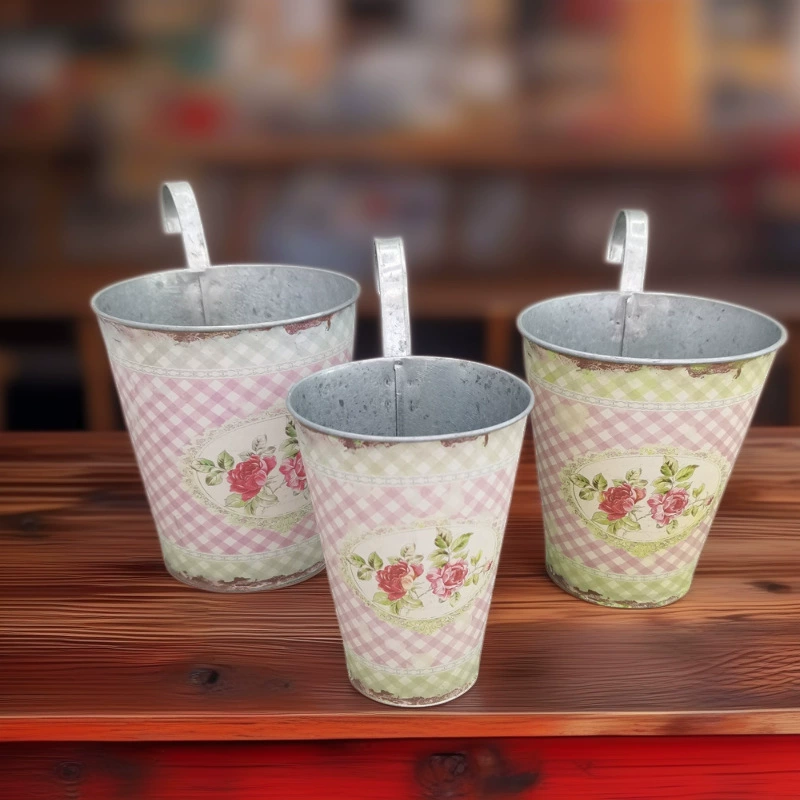 Оптовая Продажа с фабрики украшение дома большие, средние и маленькие наклейки железный бочонок с крючком украшение поддельный цветок подвесной цветочный бочонок