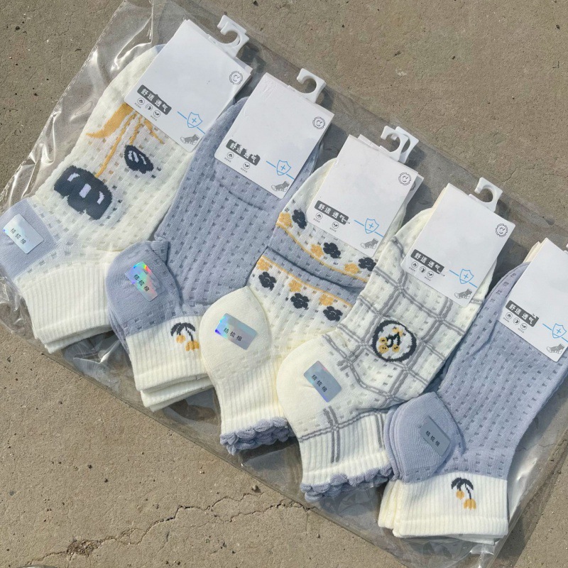 春夏新款女士棉空调船袜学生潮款袜运动日韩系袜学院风洞洞短袜_