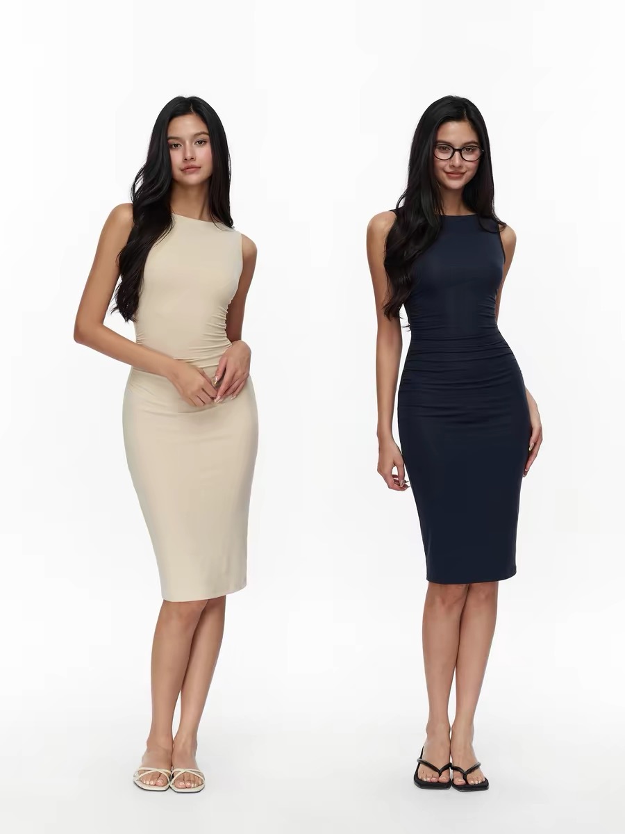 Elastic dress sleevless