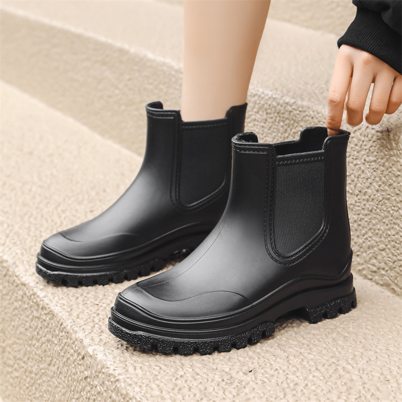 Japanese Style Women's Rain Boots Short-Tube 2025 New Fashion Outer Rain Boots Women's Waterproof Non-Slip Women's Rubber Shoes Water Shoes