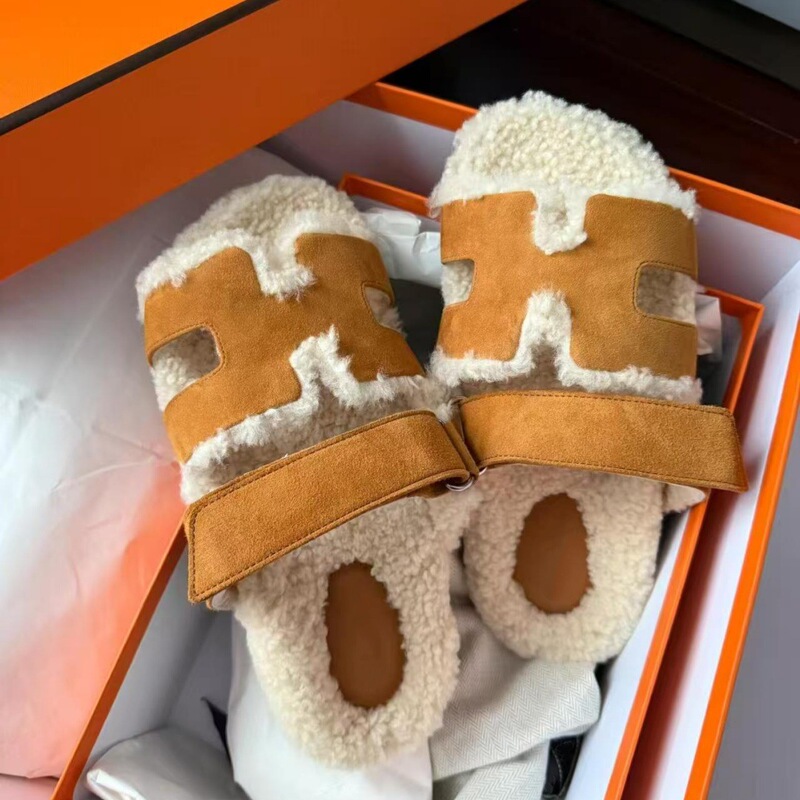 High Version Thick-Soled Fur Slippers for Women's Outer Wear Autumn and Winter New Fur Integrated Warm Genuine Leather Teddy Erjiu Slippers High Version Thick-Soled Fur Slippers for Women's Outer Wear Autumn and Winter New Fur Integrated Warm Genuine Leather Teddy Erjiu Slippers