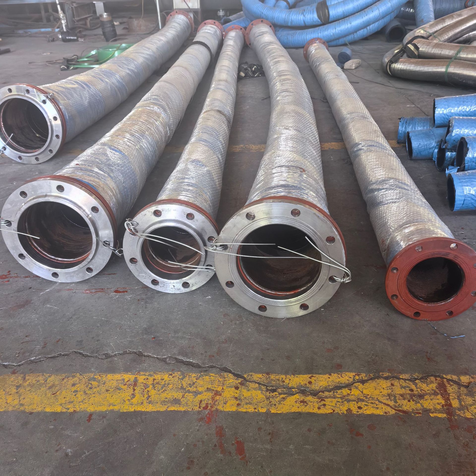 厂家供应采沙船吸沙泵用吸沙胶管 200 300 350抗磨抽沙胶管