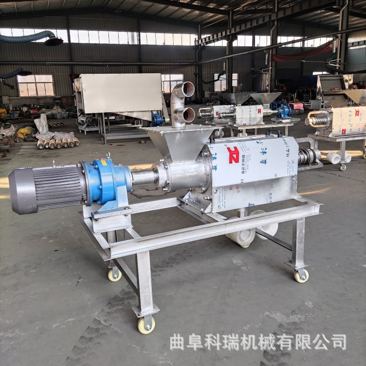 固液牛粪干湿分离机 180型螺旋挤压鸡粪脱水机科瑞纸浆药渣甩干机