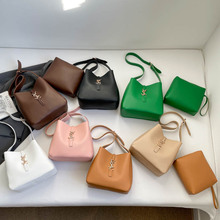 2025���¿ɫ�OӋ�а����߼����p��Ҹ��ˮͰ���ٴ�μ��Ů��