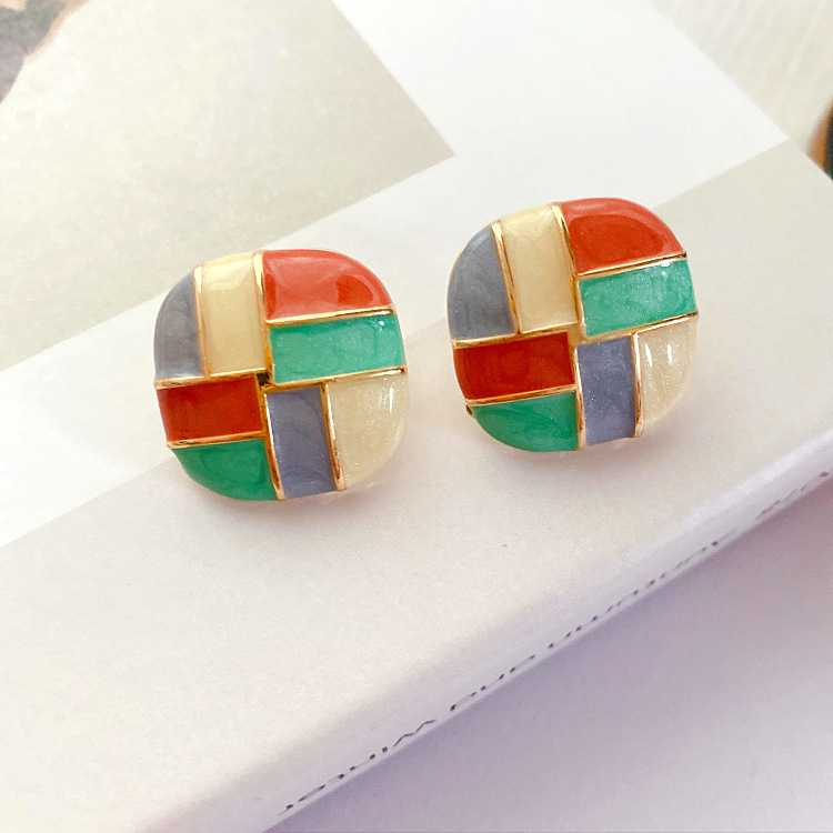 Alloy Material Geometric, Plaid Pattern 1 Pair Retro Geometric Plaid Alloy Enamel Hollow Out Women's Ear Studs