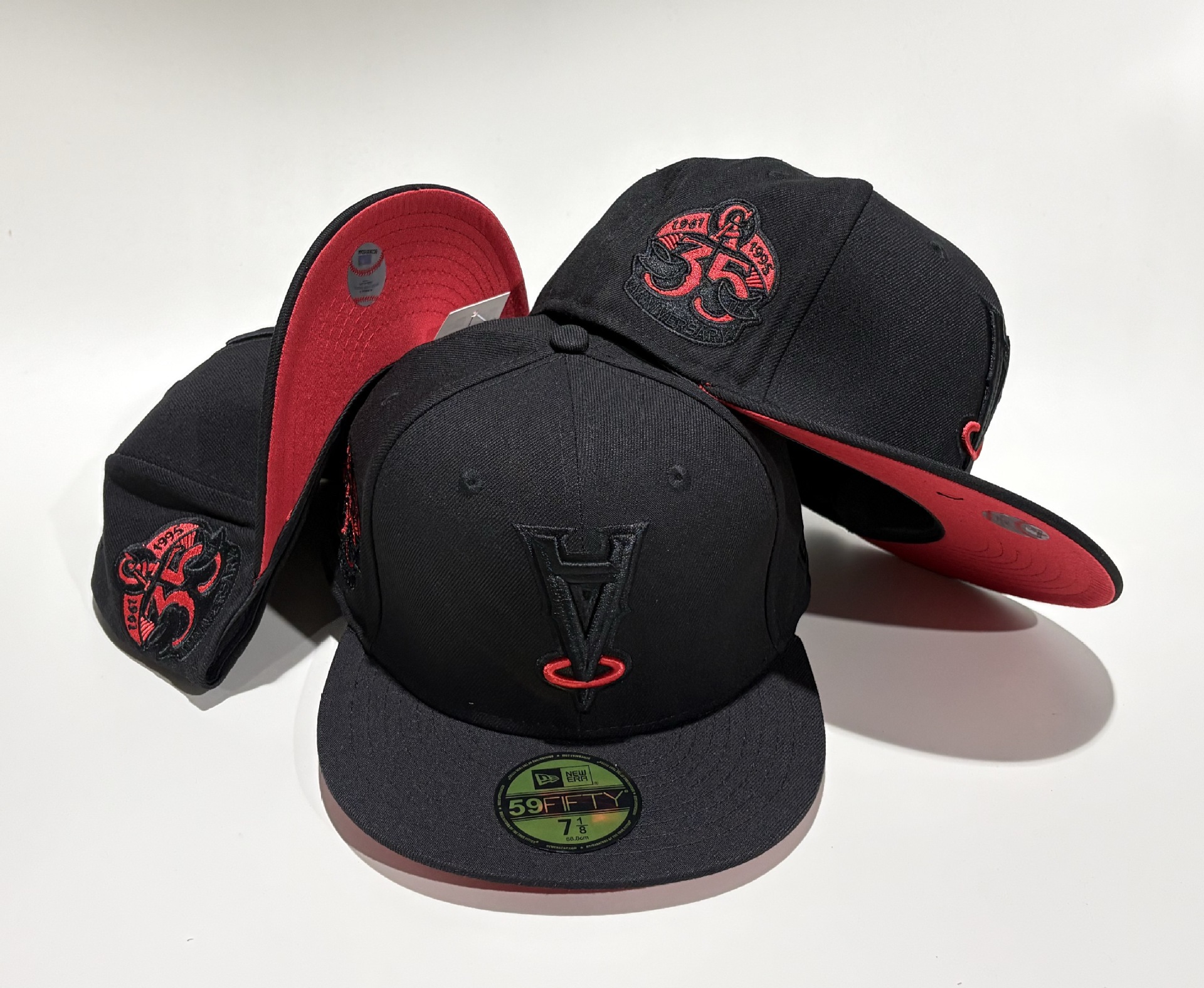Transfronterizos de alta calidad totalmente cerrados no ajustables bordados sombreros de béisbol comercio exterior sombreros de sombreros para hombres y mujeres sombreros de borde plano al por mayor