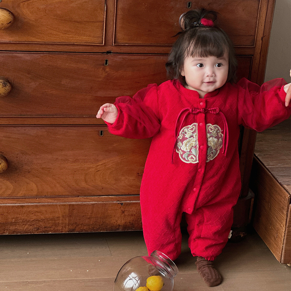 Ropa de bebé de una pieza de otoño e invierno más chaqueta de algodón con clip de terciopelo 0-2 años, luna llena, cien días, mameluco, ropa de Año Nuevo, ropa de fin de año 3
