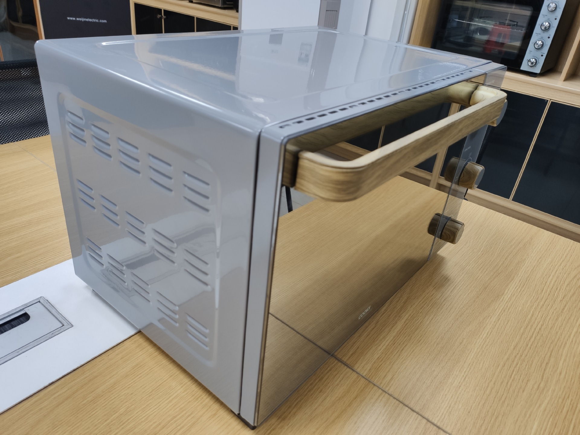 Horno eléctrico doméstico de 35 litros auto-horneado de gran capacidad inteligente multifuncional horneado pizza pastel comercio exterior al por mayor
