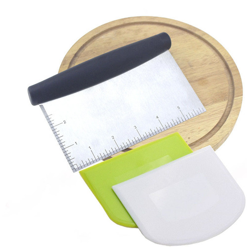 Stainless steel flour cutting dough cutting plastic scraper PE soft scraper cake cream baking equipment cross-border