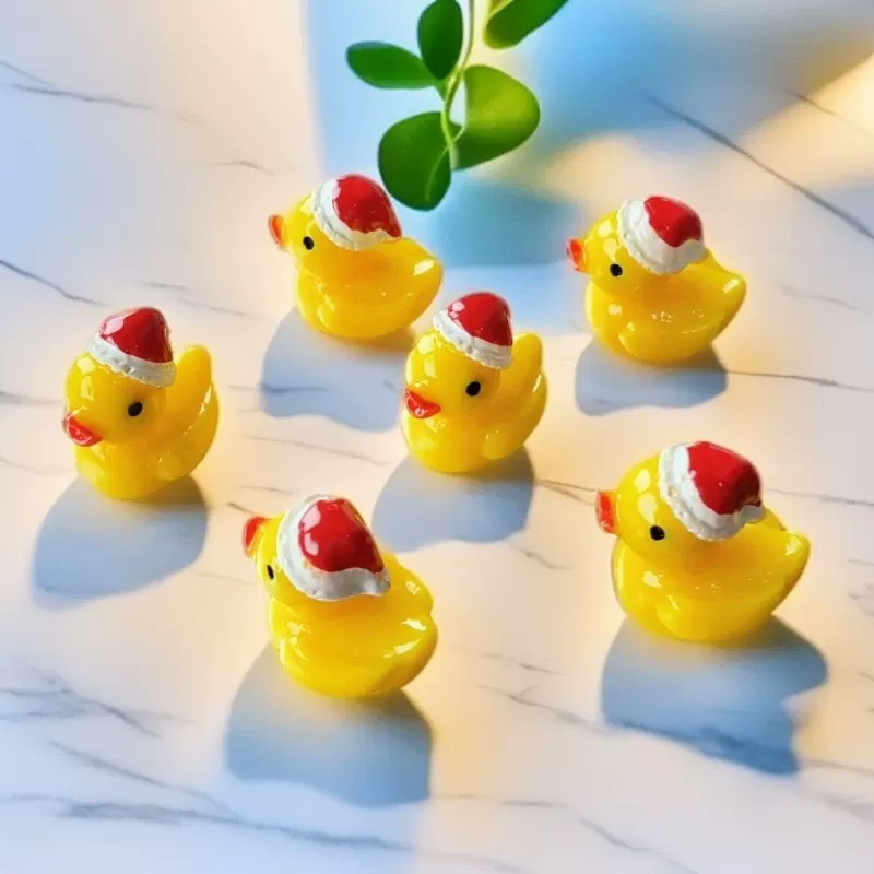 跨境微景观圣诞节迷你小黄鸭树脂小动物diy工艺装饰品萌粒摆件