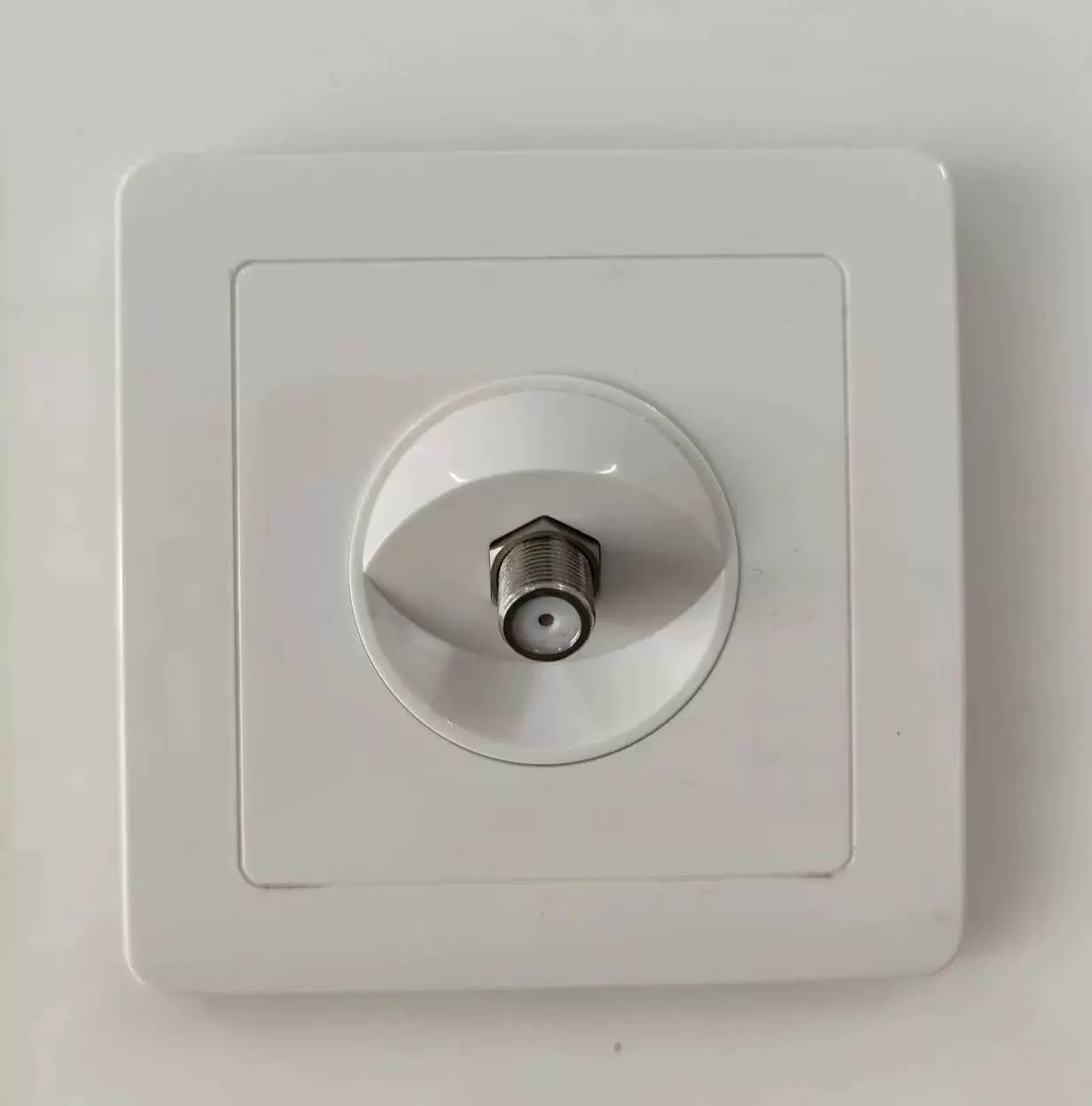 Luoge Wall Ultra-Thin Switch Panel - Lightweight, Multi-Config Electrical Socket Box with Light