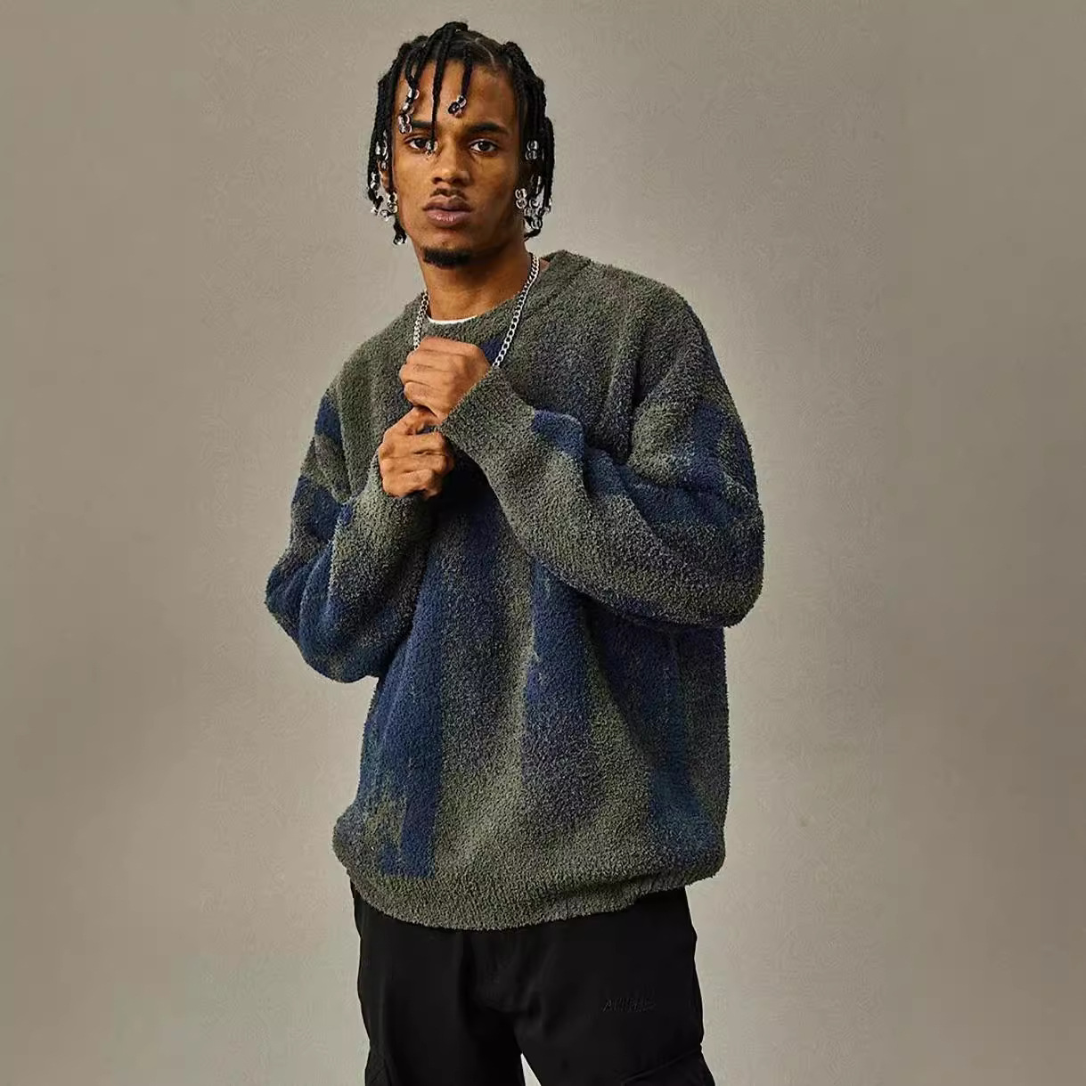 Men's Clothing color matching loose sweater autumn and winter new long sleeved knitted sweater round neck top_voghion.com