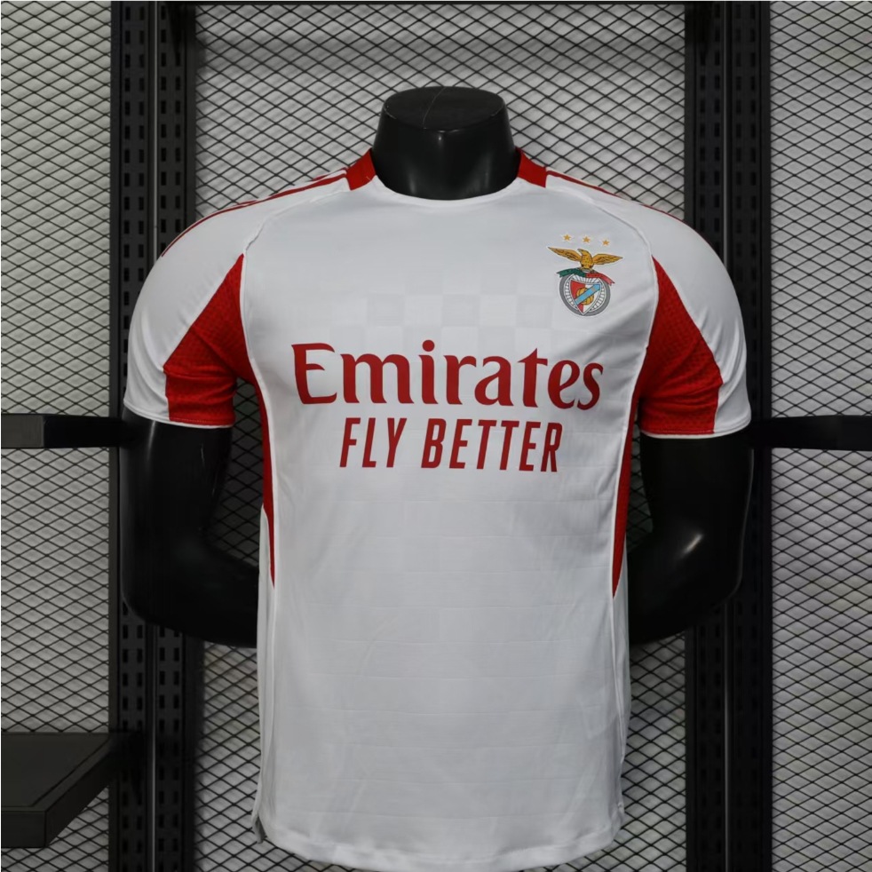 플레이어 2526 벤피카 게스트