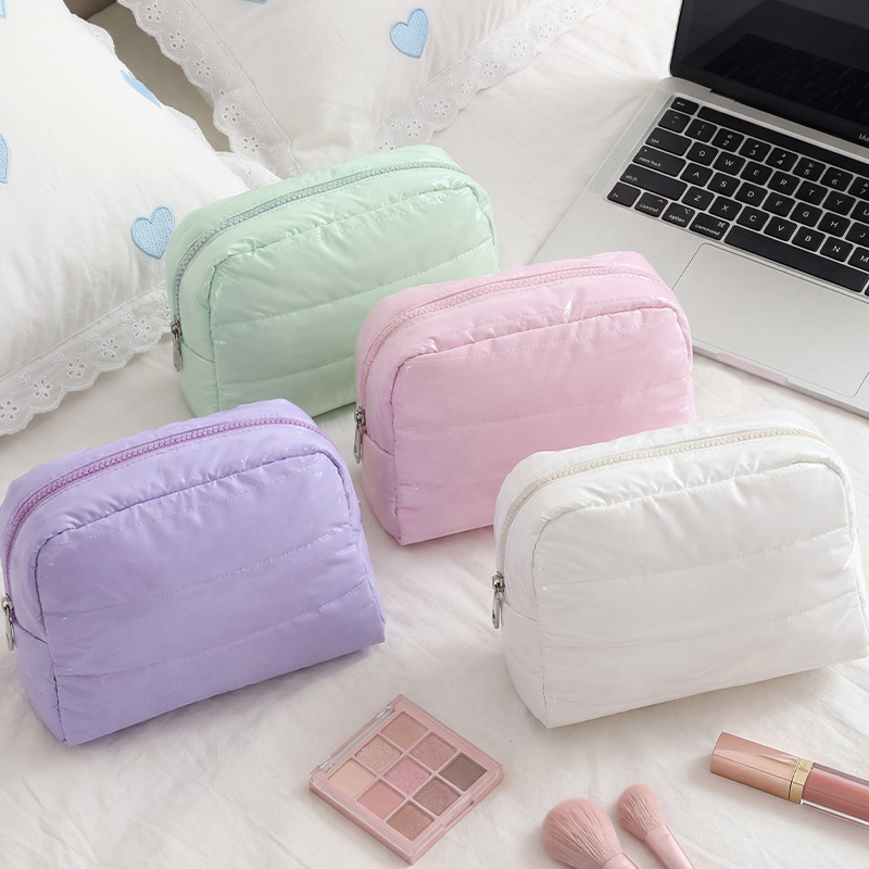 Lightweight Travel Portable down Makeup Bag, Solid Color, Simple and Versatile, Handheld Storage Bag, Multifunctional Waterproof Toiletry Bag