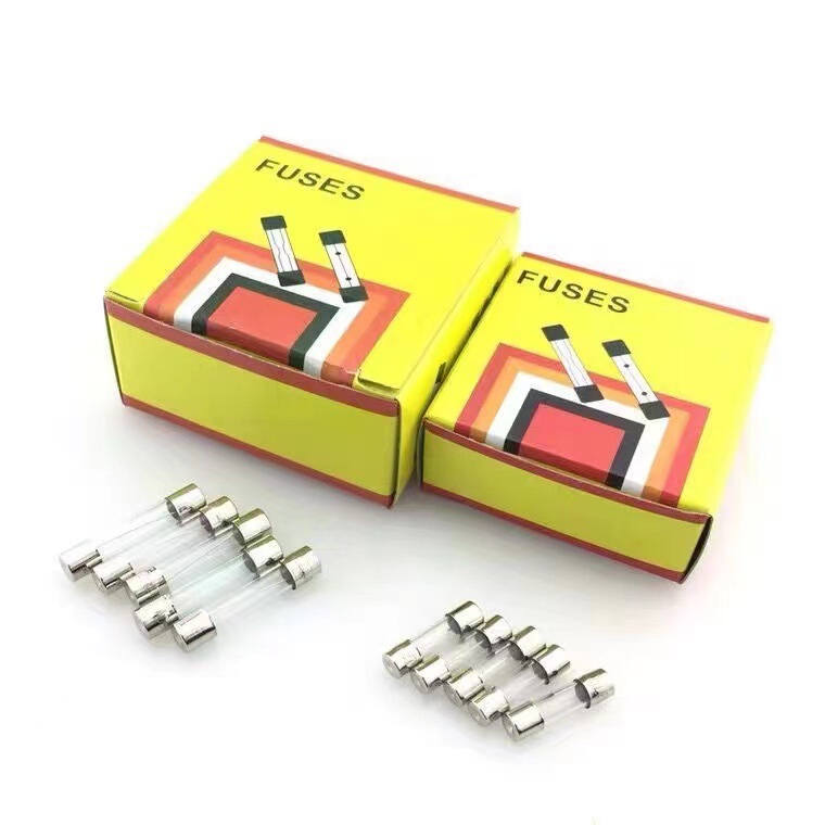 5X20 6x30MM 250V ガラスヒューズ 0.5A 〜 30A 車のシガーライタータコグラフヒューズ|undefined