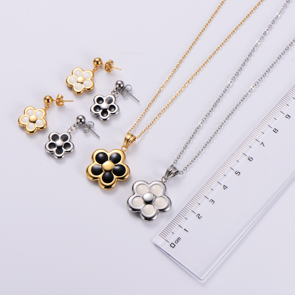 Stainless Steel 18K Gold Plated Simple Style Flower Shell display picture 5