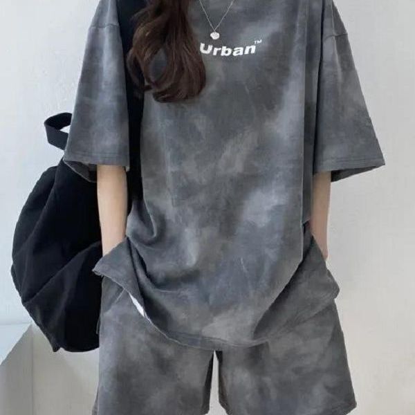 [in stock] Sports Leisure suit Women's Summer Thin Small Salt Sweet Top Shorts Two-piece Set