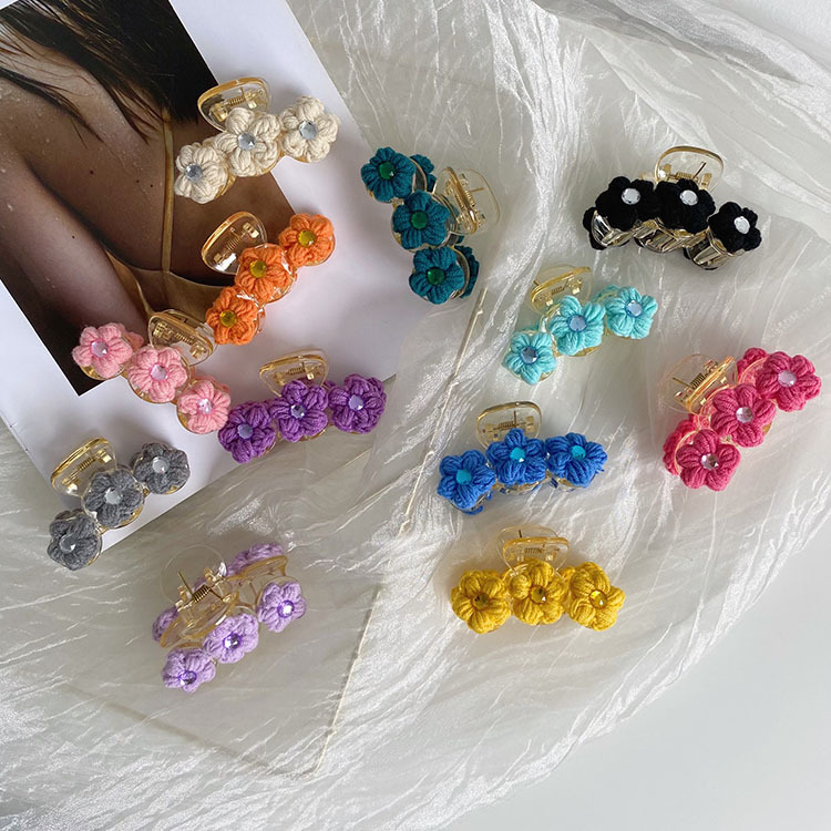 Korean Simple Wool Flower Catch Clip Fashion Cute Rhinestone Small Plush Hair Catch Wholesale display picture 10