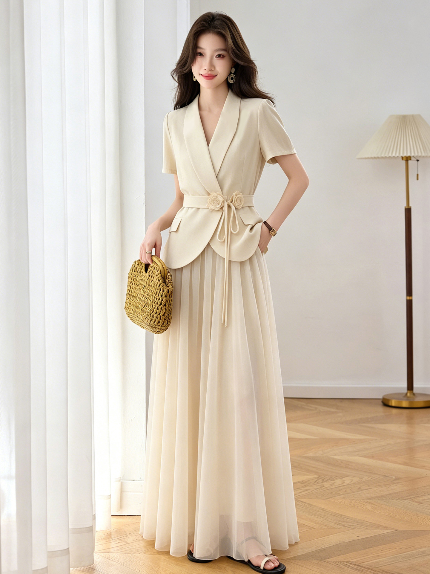 Set vest chân váy nữ công sở phong cách tiểu thư sang trọng, form ôm gọn dáng — Màu ảnh