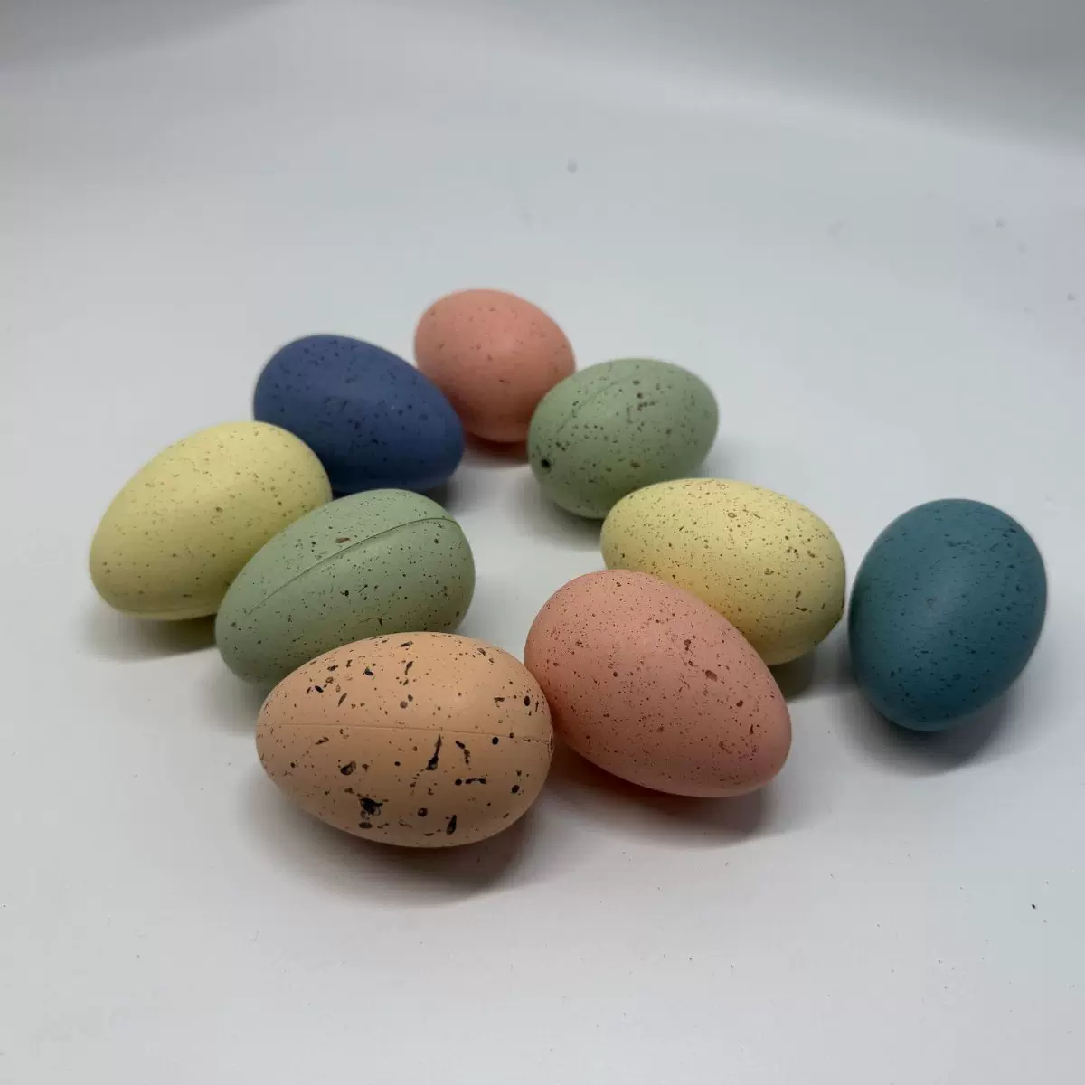 DIY彩蛋斑点亚马逊鸡蛋新款蛋塑料复活节彩色花环装饰仿真彩蛋