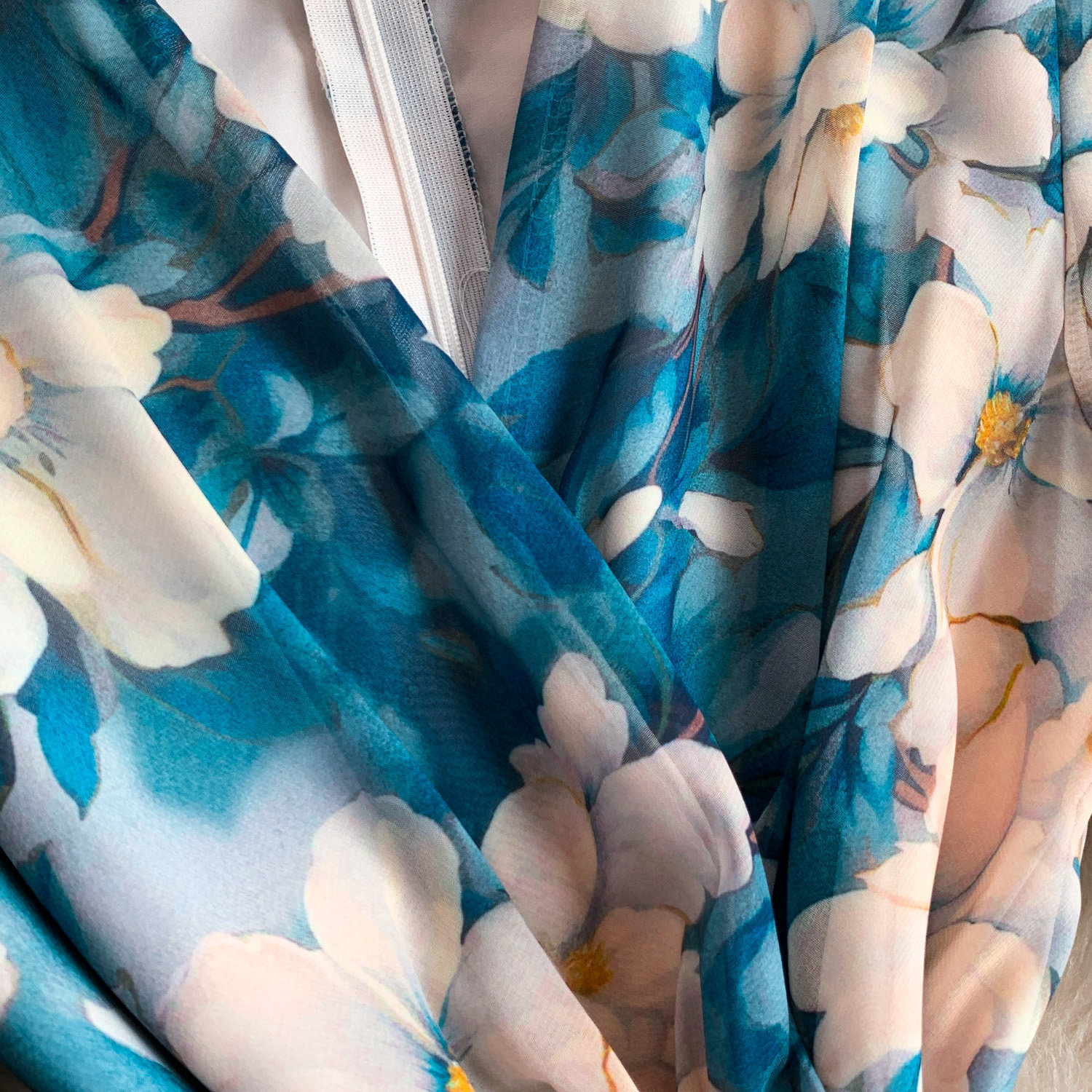 French Style Bell Sleeve V Neck Printed Long Dress for Women Elegant Sophisticated Summer Dress_ecoleips.com