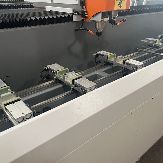 Factory direct supply door and window profile CNC machine tool high precision intelligent aluminum alloy door and window CNC drilling and milling machine