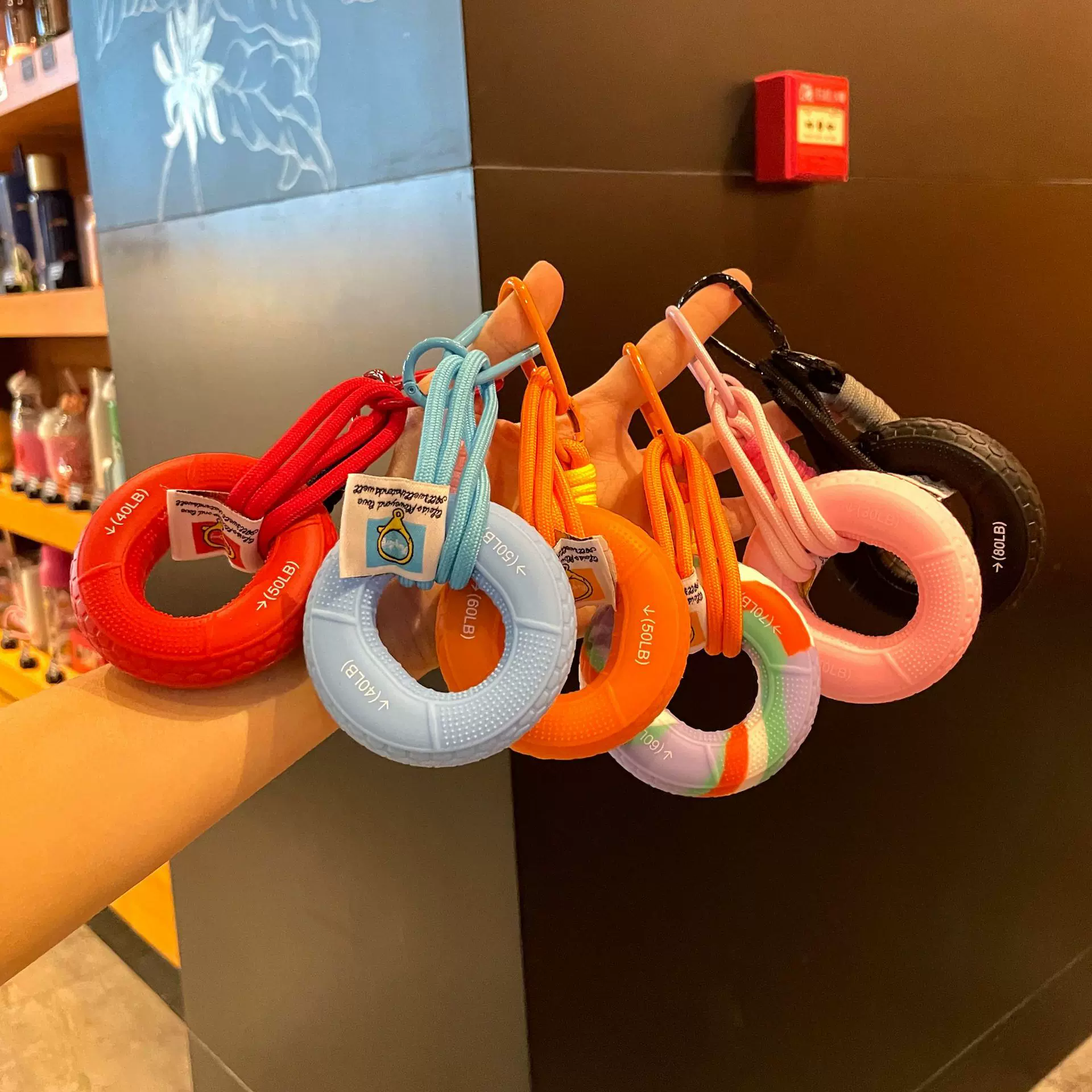 握力钥匙扣解压挂件简约diy手机训练五指力量康复握力器背包挂件