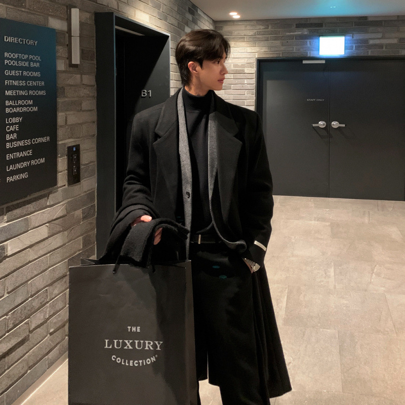 검은색