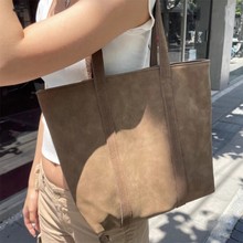 bmС�����������ذ���ɫ����Ҹ�°��μ������Ů�͹���X���