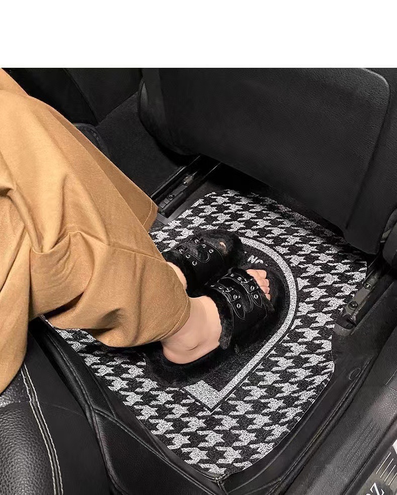 Universal Car Floor Mat Driver Side Silk Ring Wear-Resistant Mat