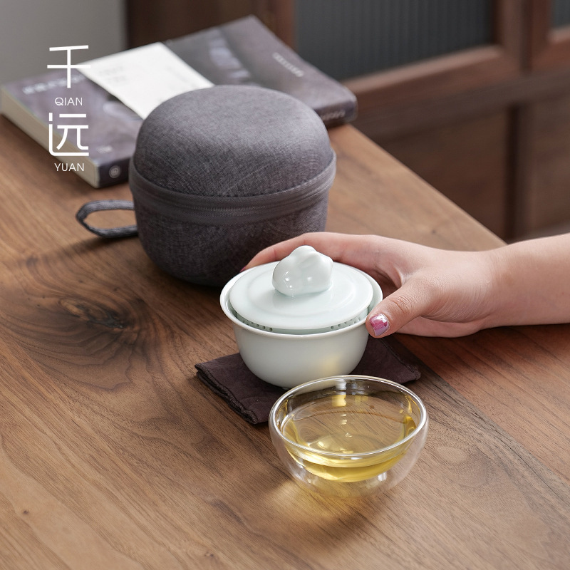 Glass handheld tea set for traveling